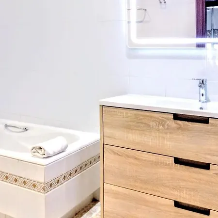 アパート Auditori